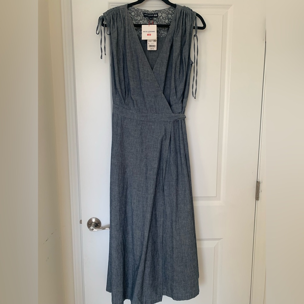 Uniqlo x IDLF last collaboration Elegant Blue Sleeveless wrap Dress - Picture 8 of 9